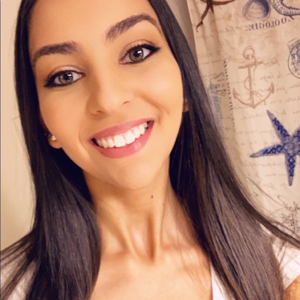Meet your Posher, Heba